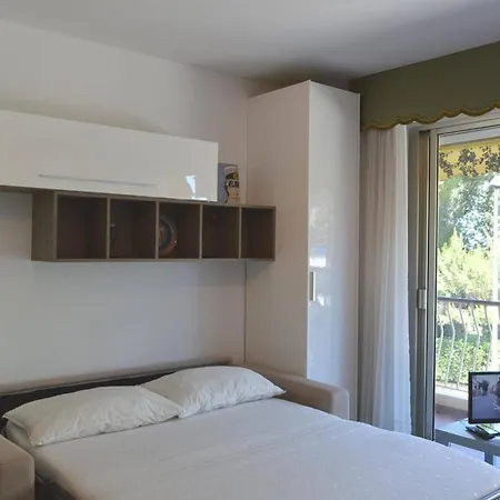 Studio Lumineux 4 Pers, Proche Plage, Terrasse, Parking, Wifi - Fr-1-252-71 Antibes